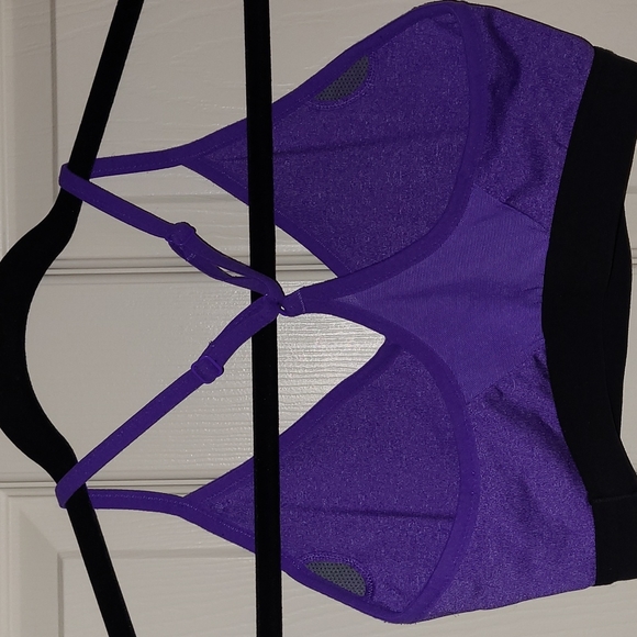 Nike Indy Fitness Sports Bra - Picture 2 of 6